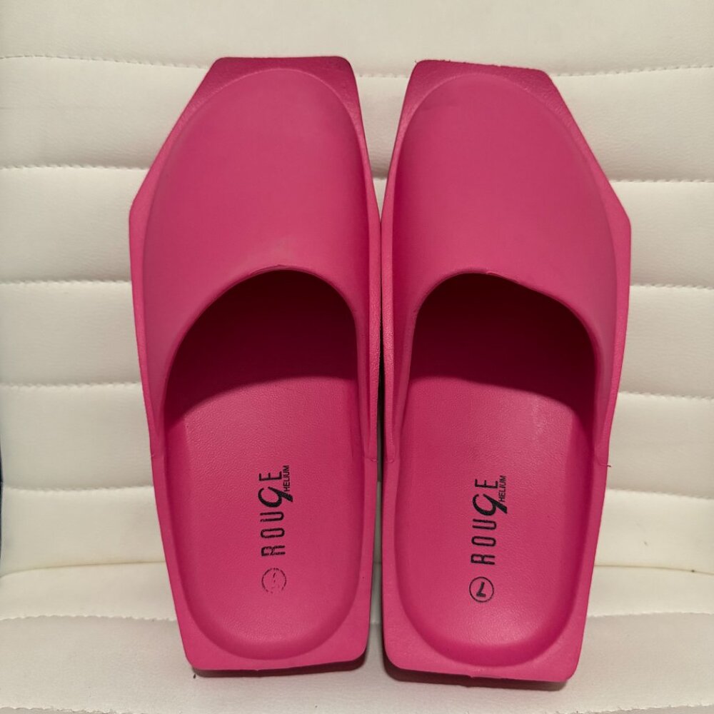 Rouge Helium Foam Clogs Womens Size 7 Pink Slip On Comfort Slides